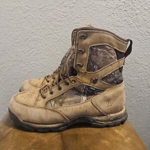 Danner Gortex Pronghorn Men's Tan and Brown Outdoor Boots